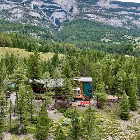 Canmore Alpine Hostel - Alpine Club Of Canada ภายนอก รูปภาพ