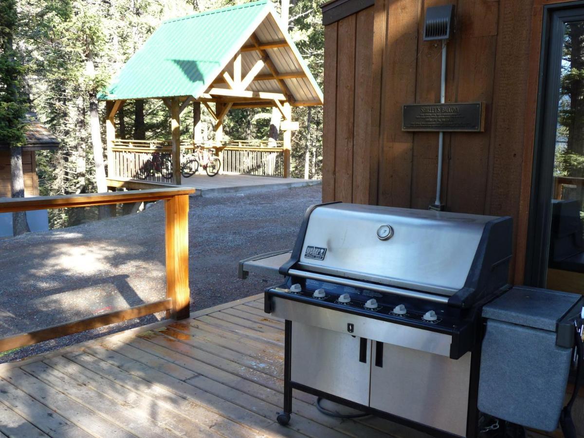 Canmore Alpine Hostel - Alpine Club Of Canada ภายนอก รูปภาพ